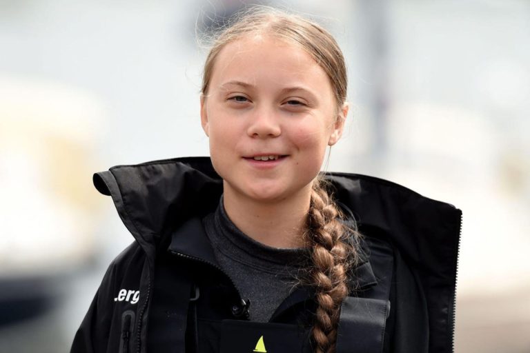 A jovem ativista Greta Thunberg, que aos 21 anos é uma das maiores líderes ambientais do mundo