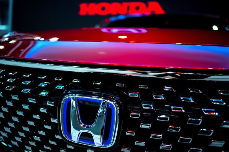 Logotipo da Honda em carro