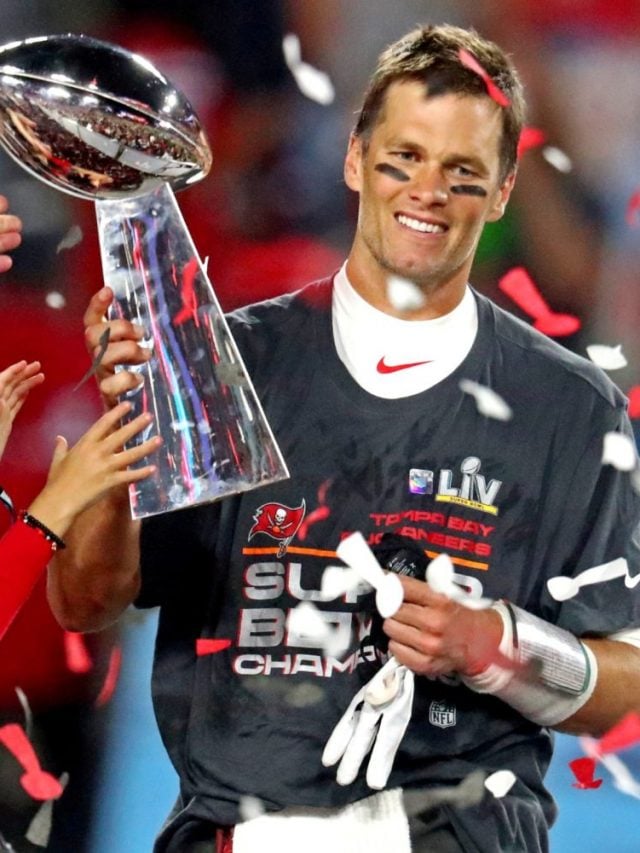 Jogadores da NFL mais bem pagos em 2022: Tom Brady lidera pela 1ª vez-  Forbes