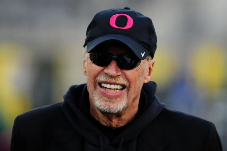 fundador da Nike phil knight