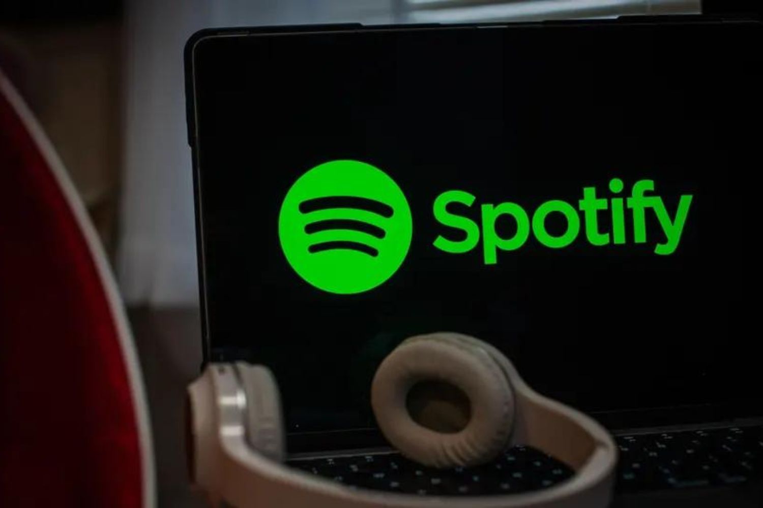 Spotify registra forte crescimento de usuários enquanto se prepara