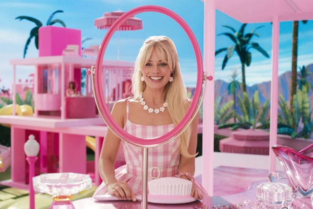 Qual é a história da Barbie? Tudo sobre a boneca da Mattel, de 1959 até  hoje: moda, diversidade, empoderamento e inclusão