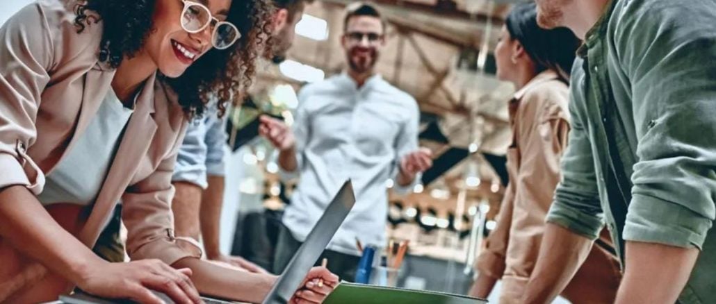 Endeavor Lança Estudo Inédito sobre a Diáspora de Empreendedores Brasileiros no Exterior