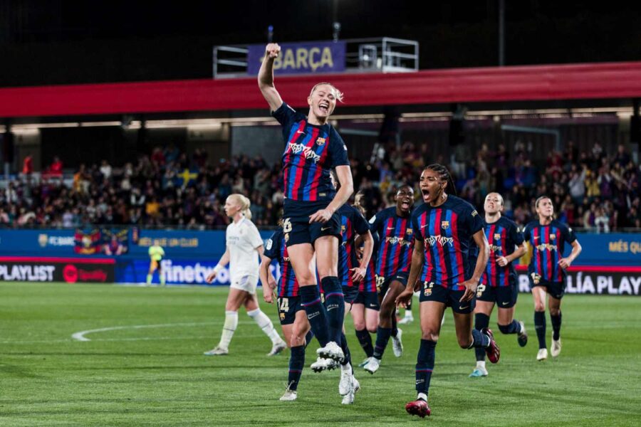 Jogadoras do Barcelona, time que faz parte do futebol espanhol