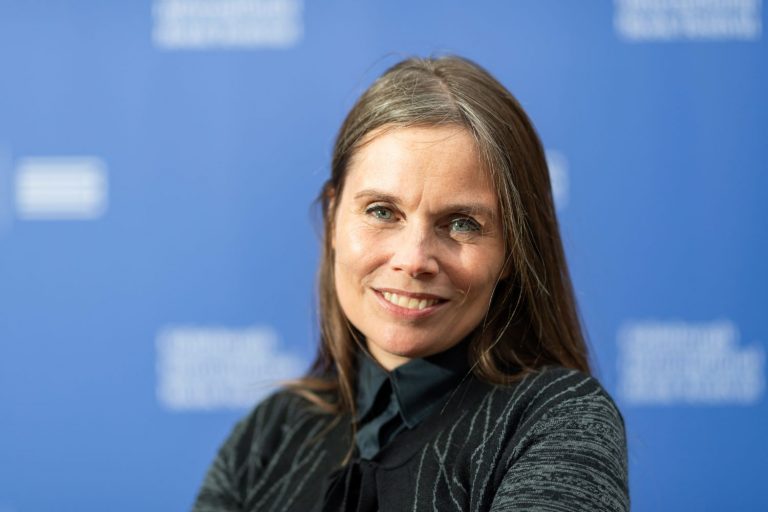 premiê islandesa, Katrin Jakobsdottir