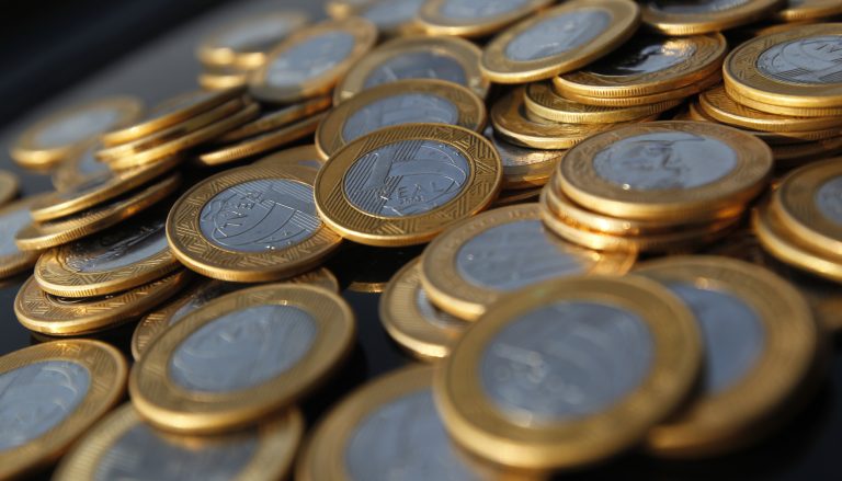 Banco Central vê chance pequena de inflação estourar meta - Foto: REUTERS/Bruno Domingos