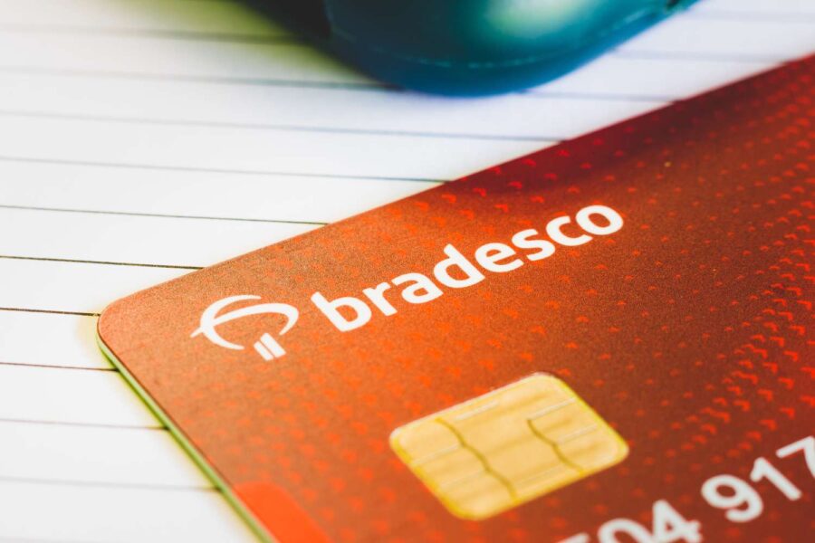 Logotipo do Bradesco em cartão