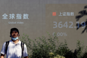Painel eletrônico com cotações acionárias em Xangai, China - Foto: REUTERS - Aly Song