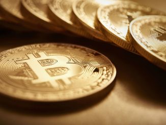 Representação física do Bitcoin - Foto: Getty Images - Adam Gault