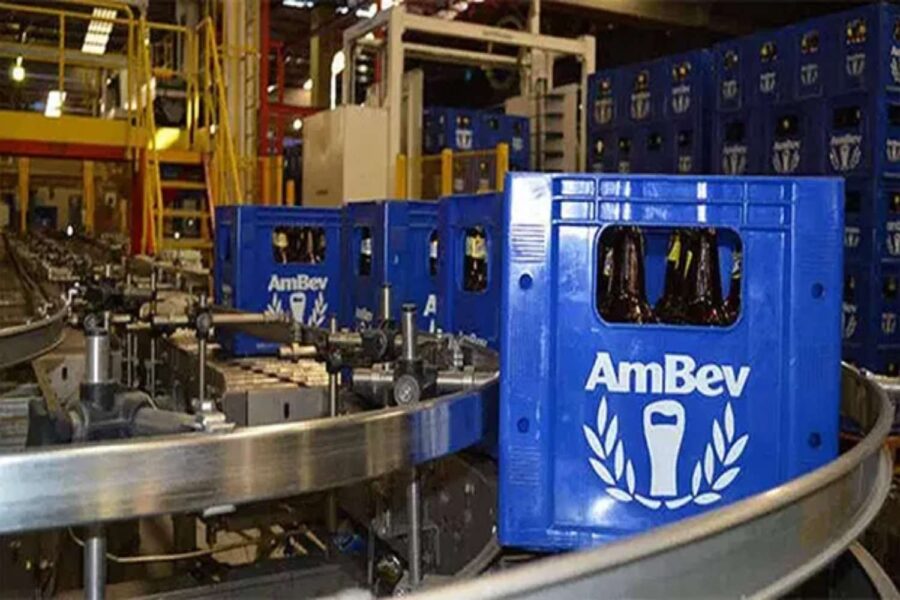 Linha de produção da Ambev - Foto: Ambev - Divulgação