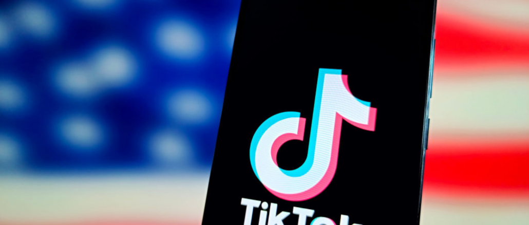 Trump Diz Estar Conversando com Várias Pessoas sobre Compra do Tiktok