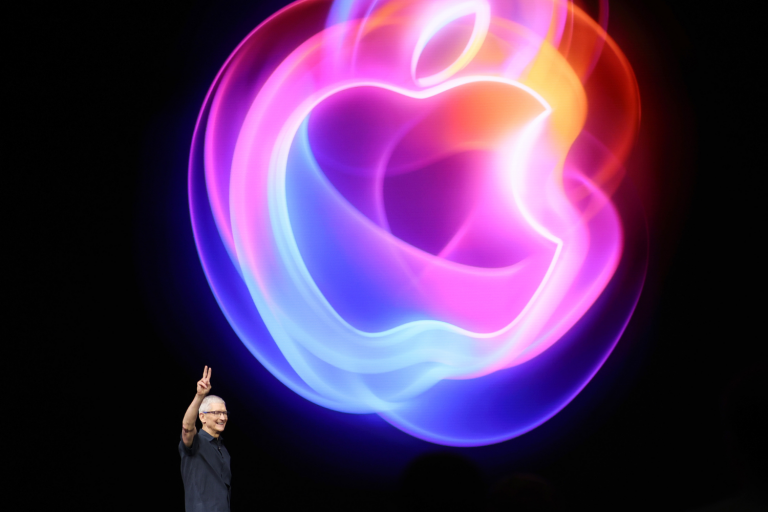 Tim Cook, CEO da Apple, durante o evento de lançamento do iPhone 16