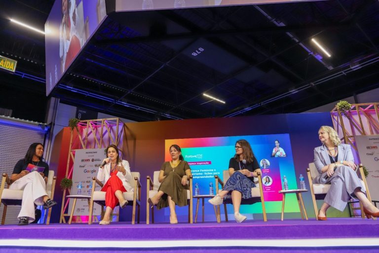 Luciana Xarim mediou painel no Festival Rede Mulher Empreendedora