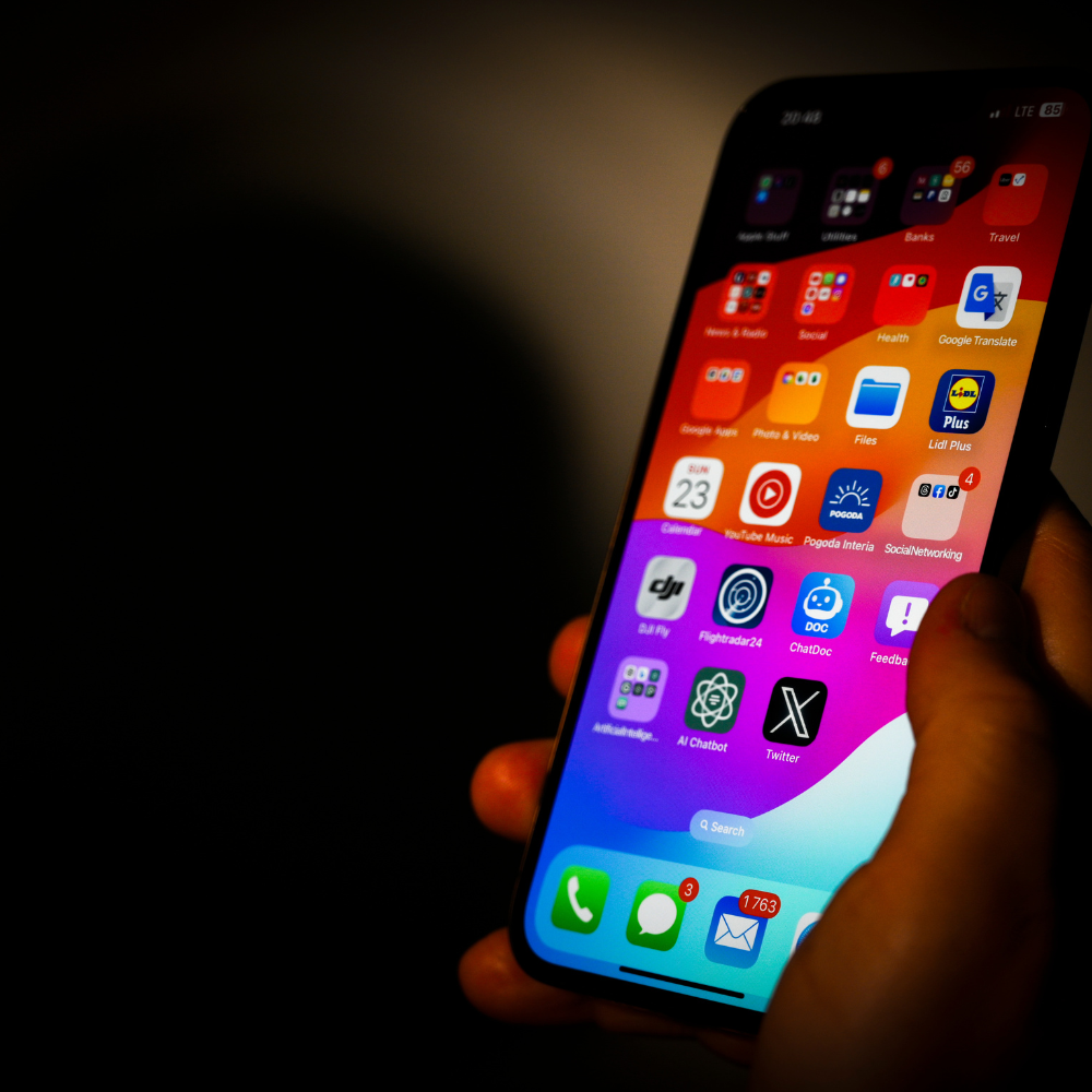 iPhone-1000x1000.png