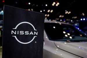 logo nissan