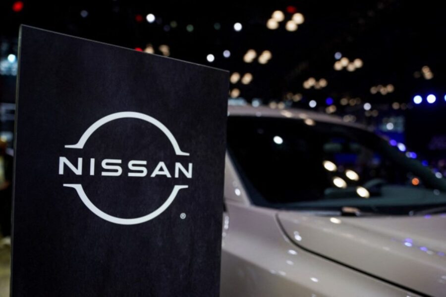 logo nissan