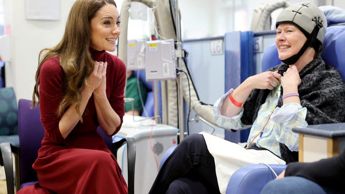 Kate Middleton Visita Hospital para Agradecer Equipe após Tratamento de Câncer