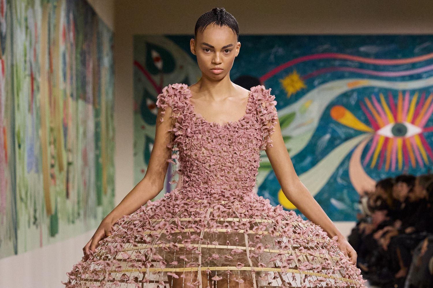 3 Elementos Que Tornam a Couture da Dior Um Sonho de Moda