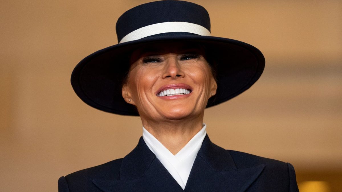 Como Melania Trump Voltou a Ganhar Dinheiro Depois de Anos