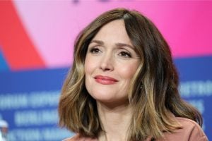 atriz rose byrne