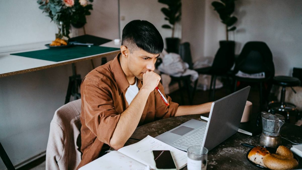 Saúde Mental para Freelancers: Dicas para Reduzir o Estresse e a Ansiedade