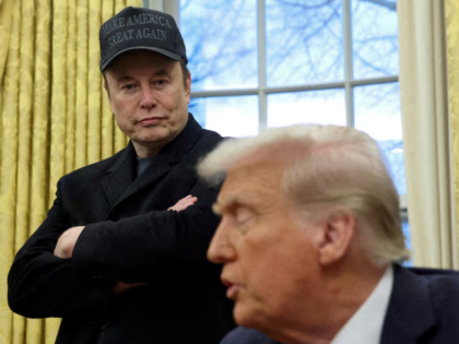Foto de Elon Musk com Donald Trump