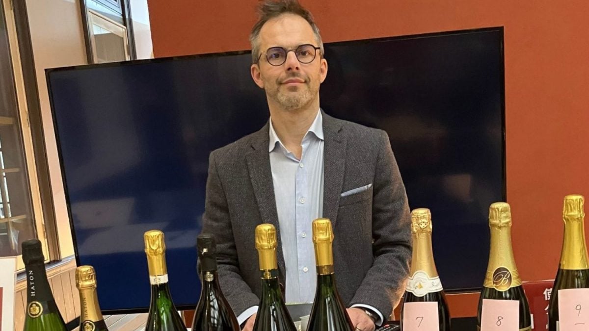 Guerra Comercial de Trump Coloca Indústria Francesa de Champagne sob Pressão