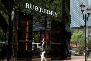 Cortes de empregos ao longo dos próximos dois anos na Burberry afetarão principalmente cargos administrativos