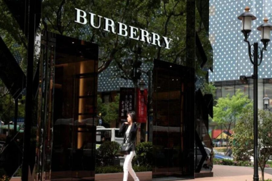 Cortes de empregos ao longo dos próximos dois anos na Burberry afetarão principalmente cargos administrativos