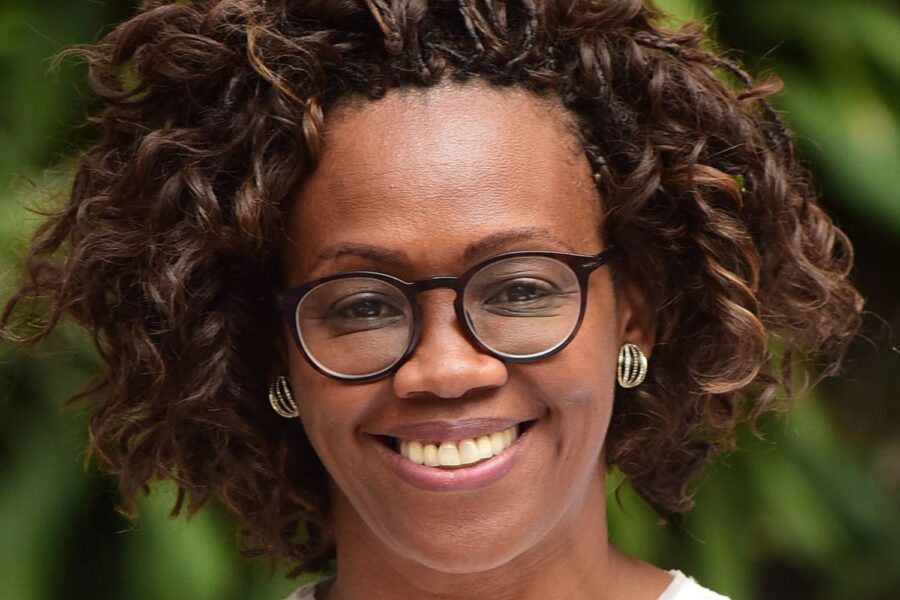 Trajetória de Epsy Campbell mostra a necessidade de quebrar barreiras e criar espaços onde diferentes perspectivas possam prosperar