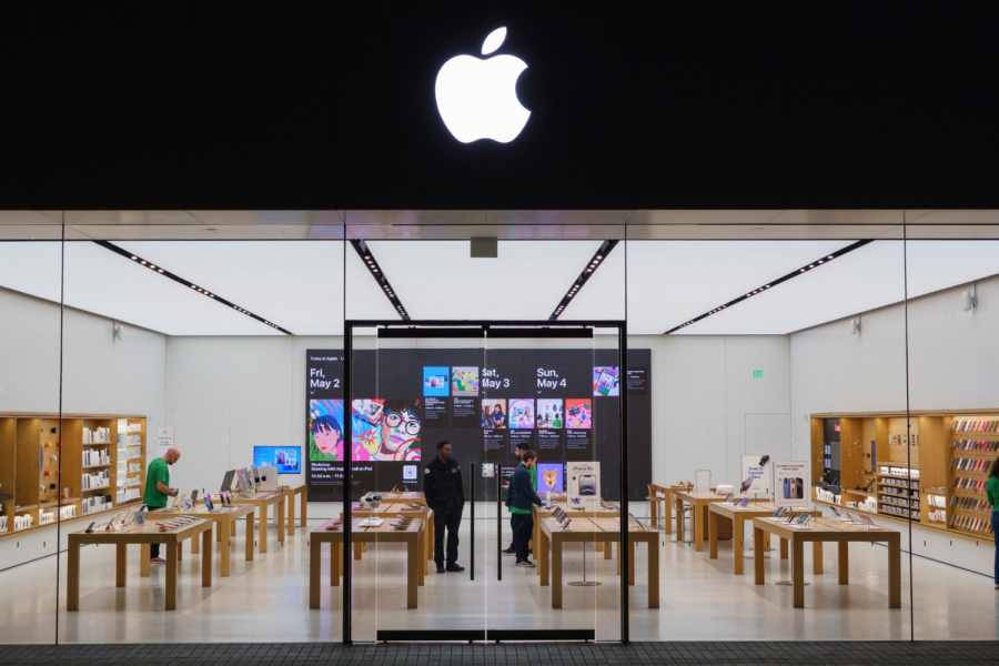 Imagem de uma fachada de loja da Apple na Califórnia