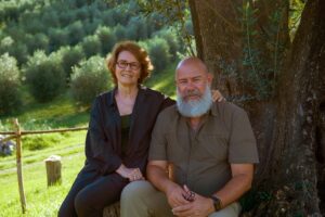 Brasileiros Trazem 2ª Safra de Azeite Produzido na Itália a Partir de Oliveiras de 500 Anos