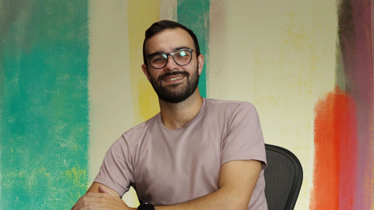 Guilherme Mora foi eleito na categoria Gastronomia da Lista Forbes Under 30 2024