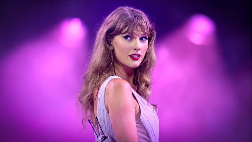 Taylor Swift conquista feito raro e lidera ranking internacional nas rádios brasileiras em 2026