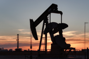 Petróleo vai a US$ 110 com incerteza sobre conflito no Oriente Médio