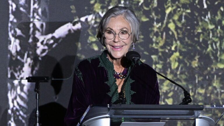 ALICE WALTON