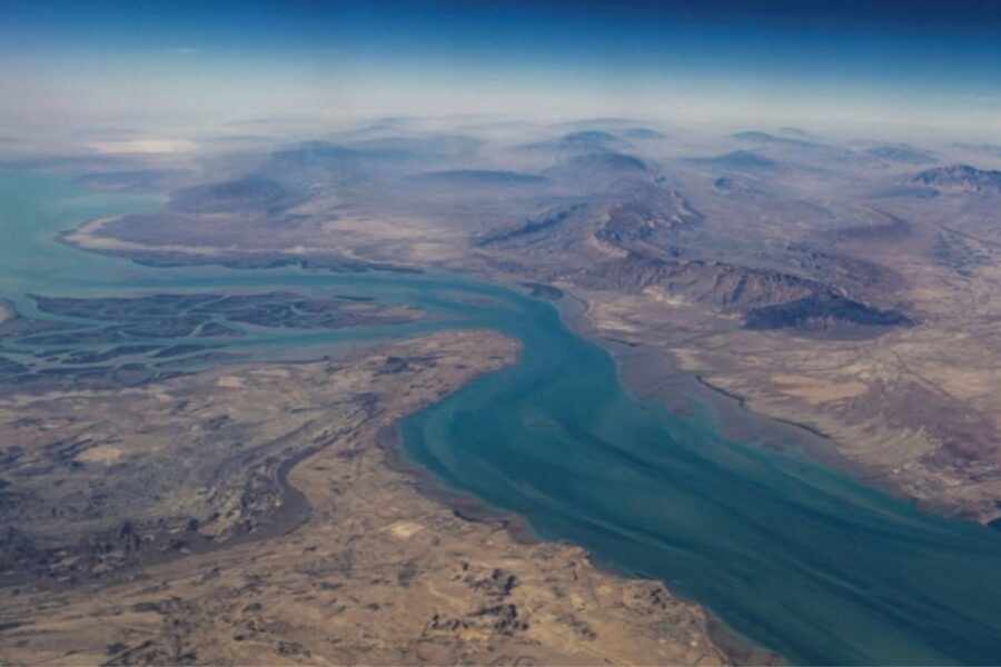 Vista aérea do Estreito de Ormuz: temor de novos ataques ao Irã