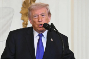 Trump diz que guerras podem ser travadas ‘para sempre’ com estoques de armas ‘virtualmente ilimitados’