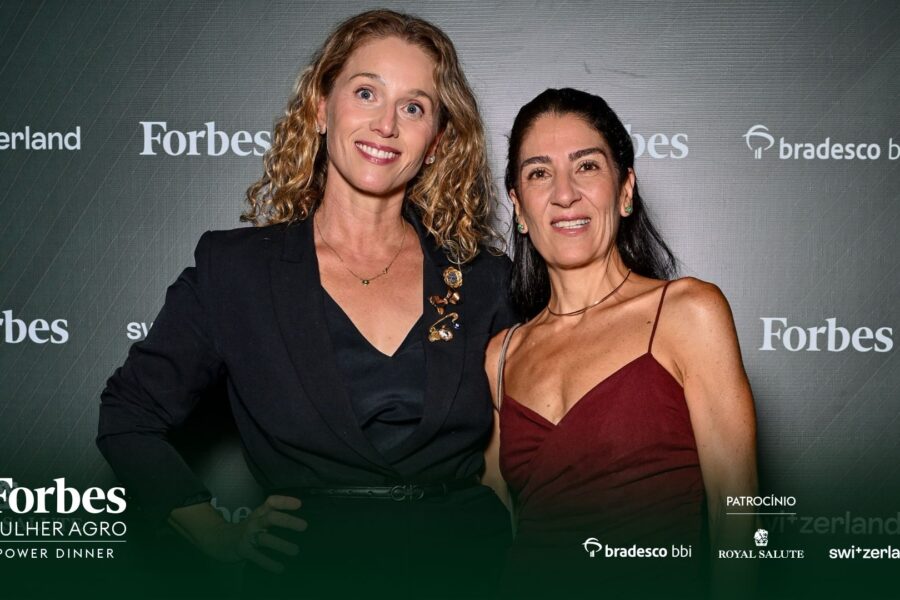 Helen Jacintho e Ana Carolina Roselli Marques