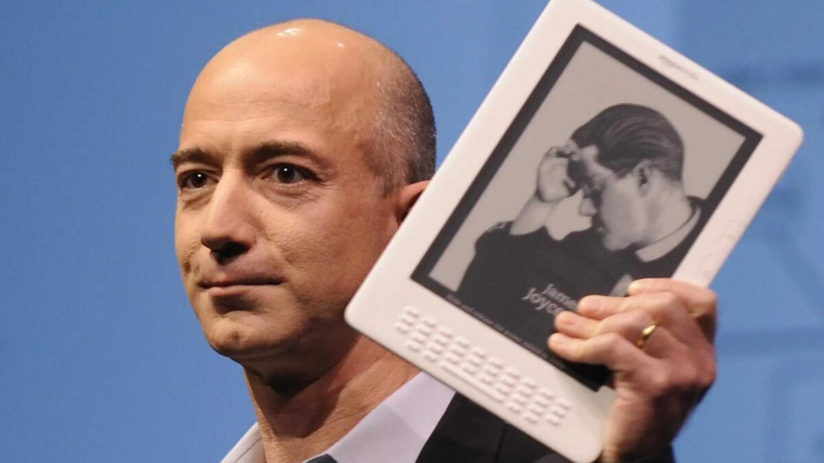 Bezos Testo Em Breve Seu Kindle Pode Virar um Peso de Papel; Entenda