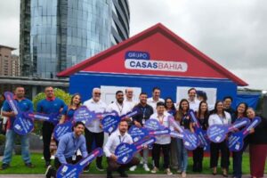 Funcionários do Grupo Casas Bahia