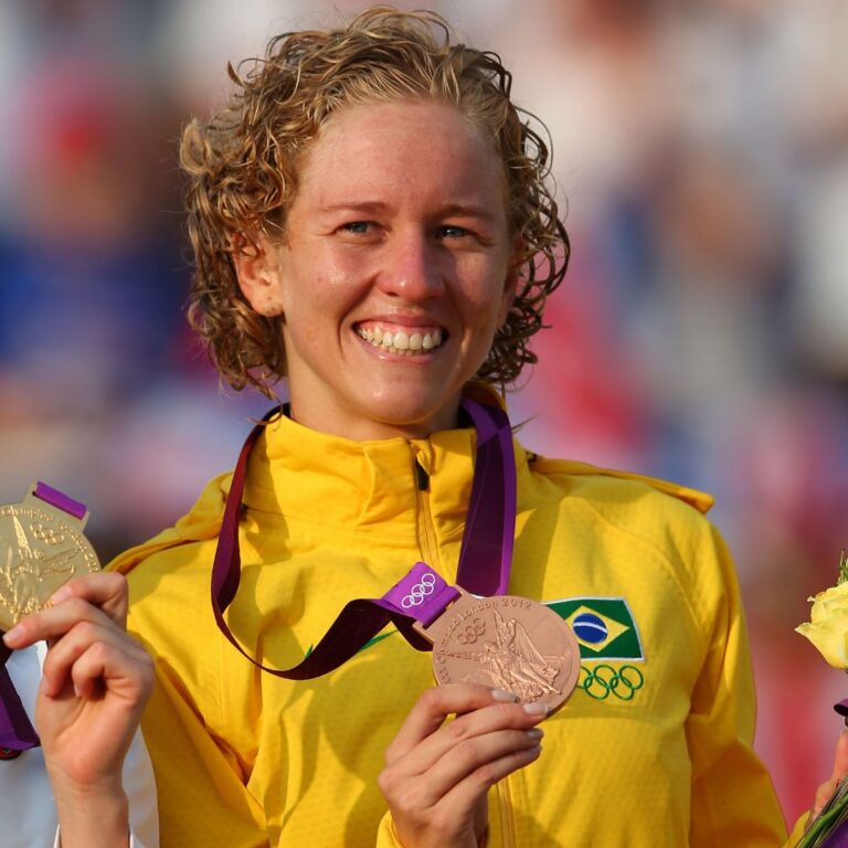 Yane Marques venceu o bronze olímpico no pentatlo moderno em Londres 2012