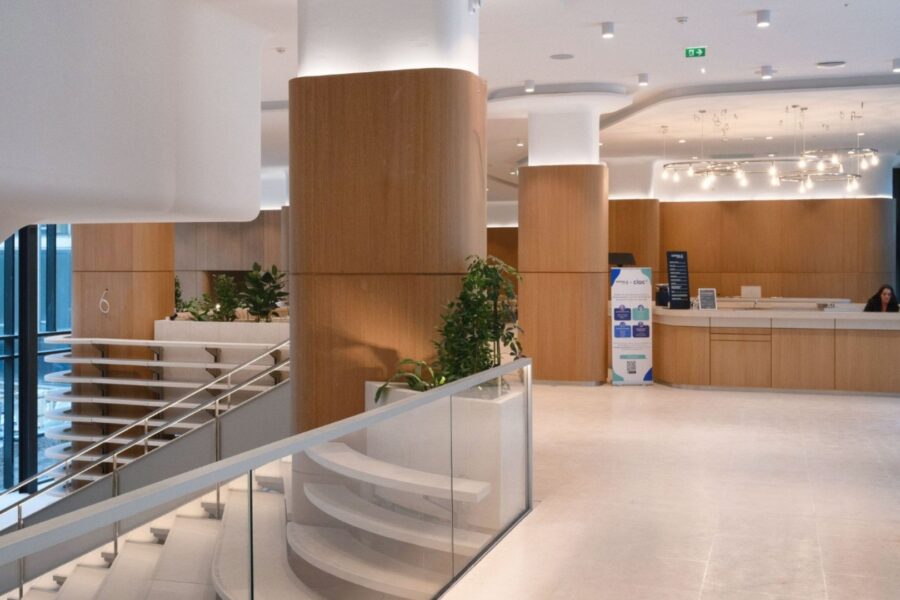 A Unibail-Rodamco reformou o complexo em meados de 2005