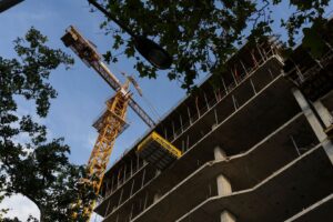 Cerca de 16% dos empresários já citam custo de matéria-prima e materiais como um dos principais problemas do ramo no momento atual; inflação da construção civil