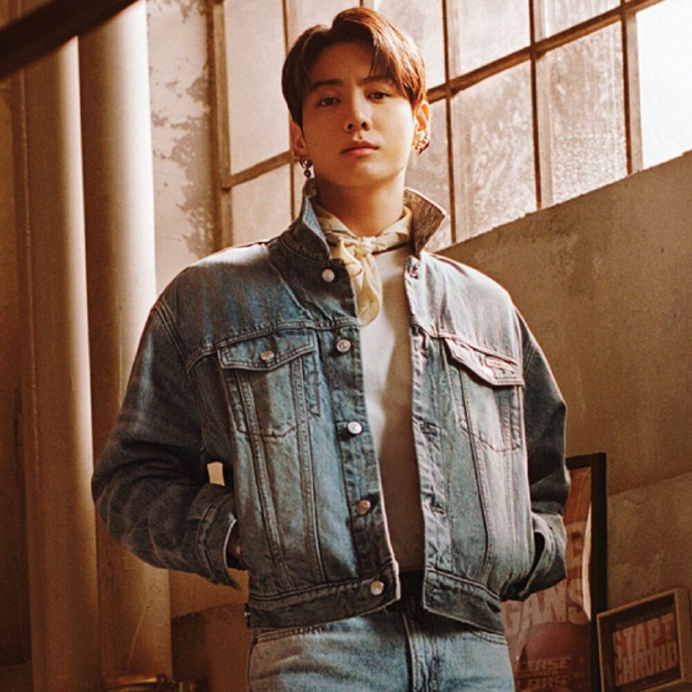 Calvin Klein Lança Coleção-Cápsula com Jung Kook, do BTS