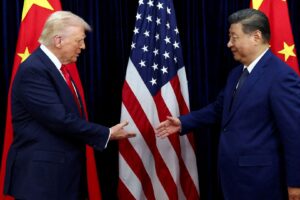 Presidentes dos EUA, Donald Trump, e da China, Xi Jinping
