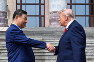 Presidentes da China, Xi Jinping, e dos EUA, Donald Trump: conversas tensas (Foto: Kenny Holston / Reuters Pool)