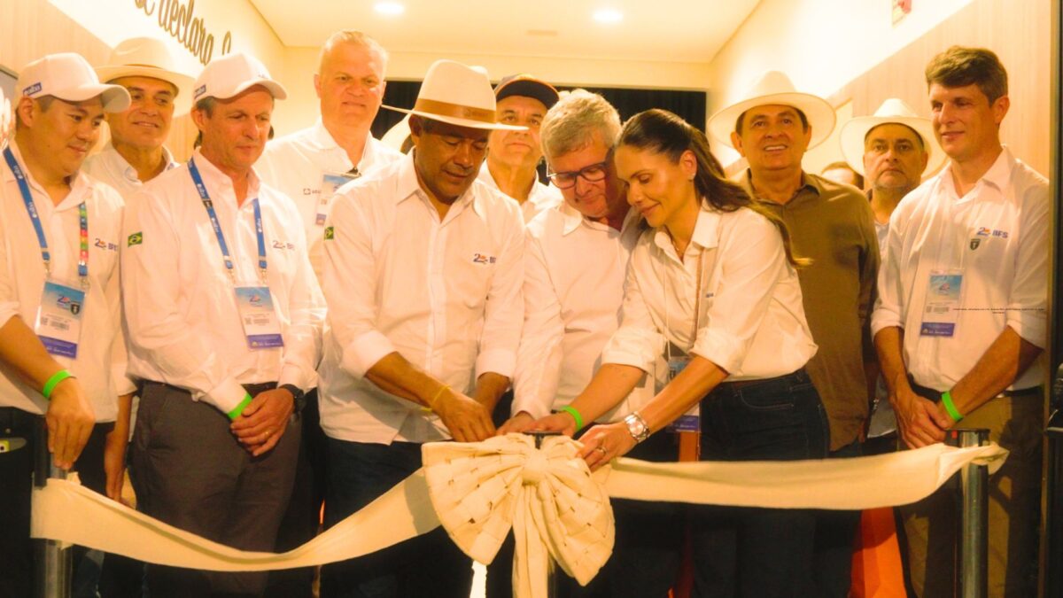 Bahia Inaugura Laboratório de R$ 120 Milhões para Certificar o Algodão Que Abastece o Mundo