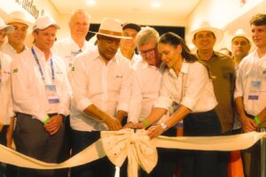 Bahia Inaugura Laboratório de R$ 120 Milhões para Certificar o Algodão Que Abastece o Mundo