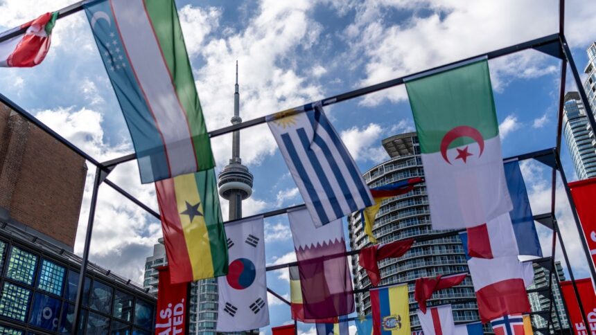 Investidores conseguem se expor a mercados de quase metade dos países do torneio sem precisar abrir conta no exterior